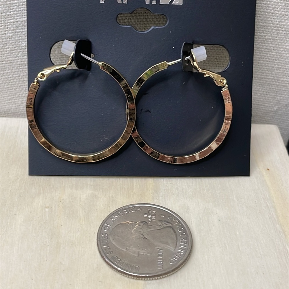 NWT Apt.9 gold tone hoop earrings - Picture 4 of 4